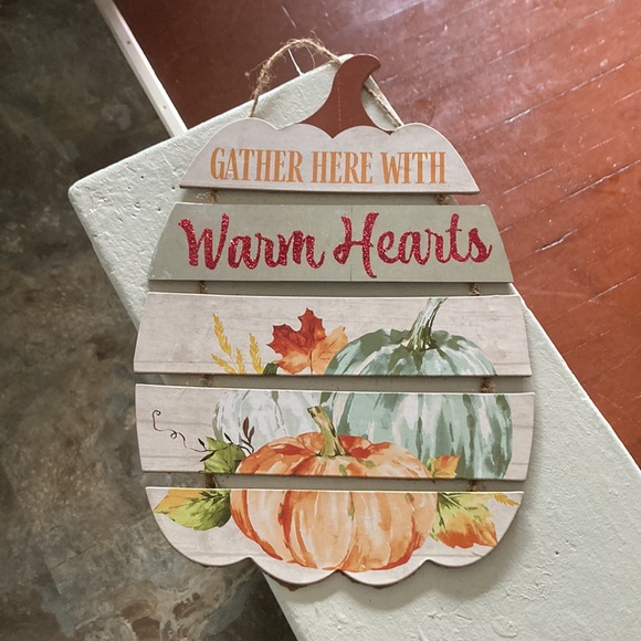 NWT Beautiful Slatted Wood Gather Here With Warm Hearts Glitter Pumpkin Sign - Picture 9 of 9